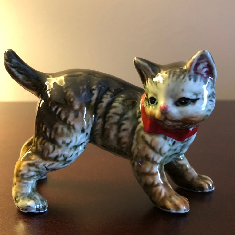 Vintage Ceramic Porcelain Cat Figurine with Red Bow 1950’s Japan